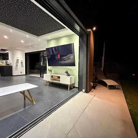 Villa L'escapade Prestige Bain Nordique 8 Personnes *
