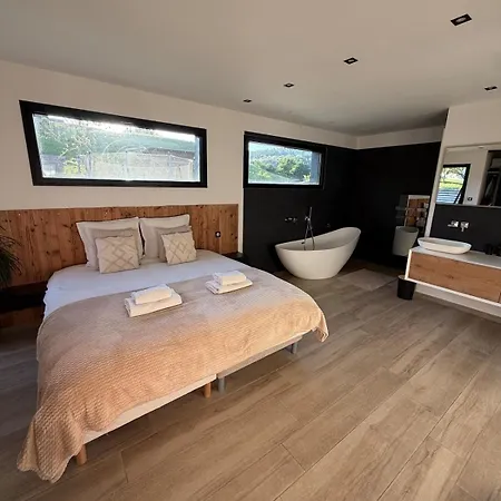 L'escapade Prestige Bain Nordique 8 Personnes *